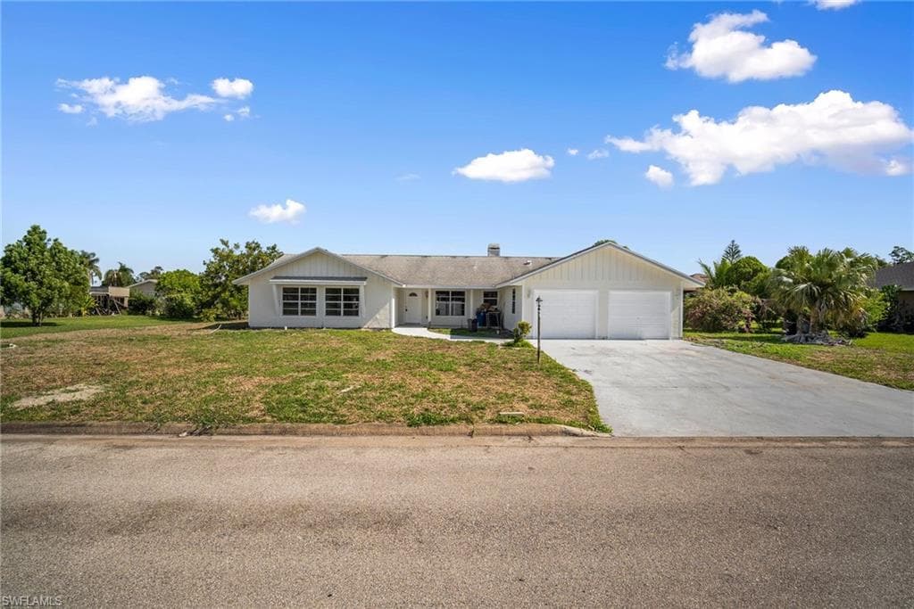 507 Corinne DR LEHIGH ACRES, FL 33936