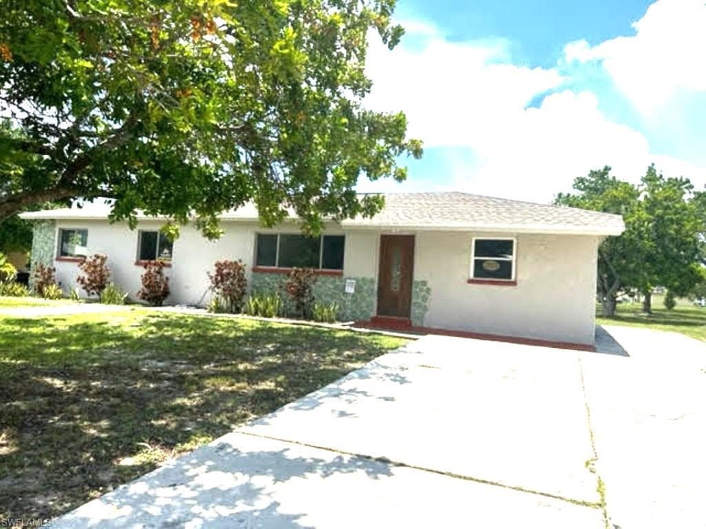 2713 E Cypress AVE FORT MYERS, FL 33905
