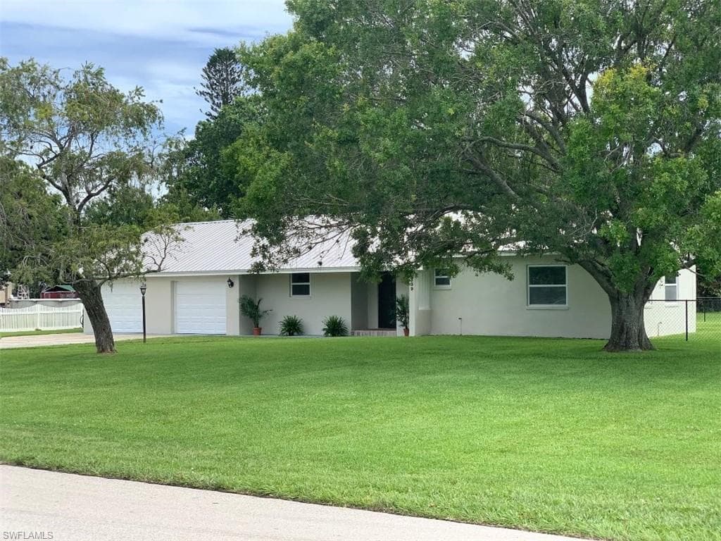 339 E Esperanza AVE CLEWISTON, FL 33440