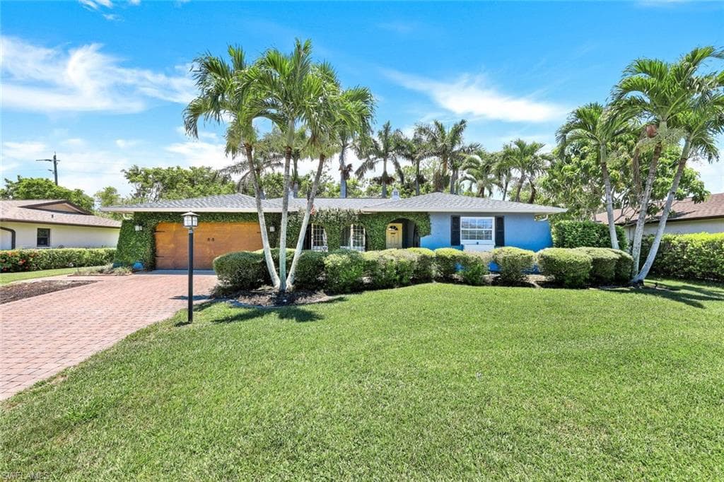 4561 Beechwood Lake DR NAPLES, FL 34112
