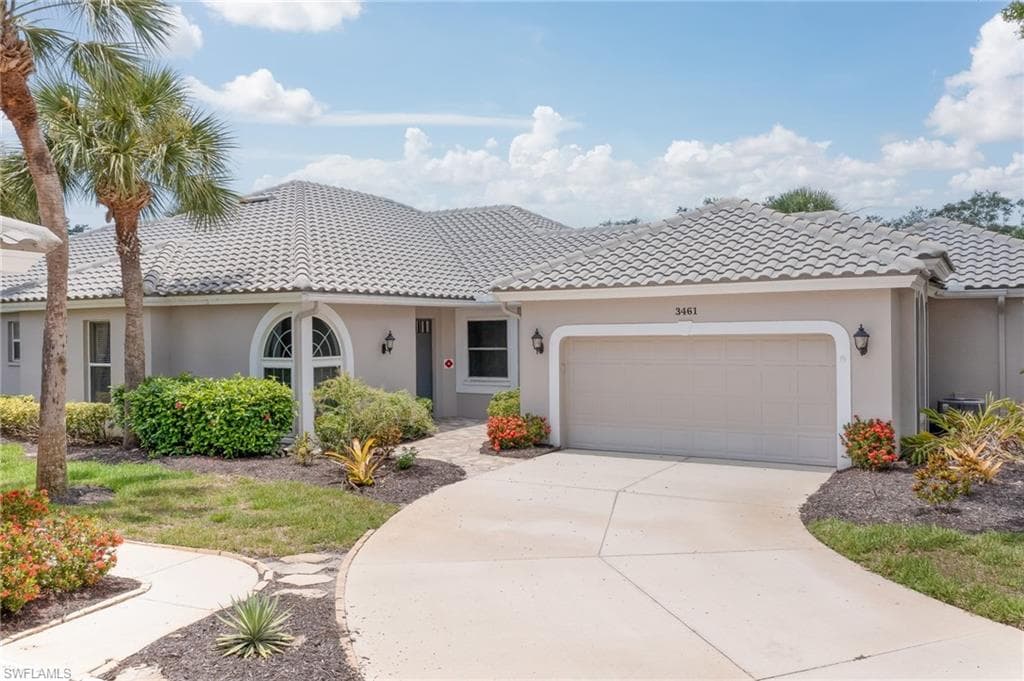 3461 Lake Crest DR BONITA SPRINGS, FL 34134