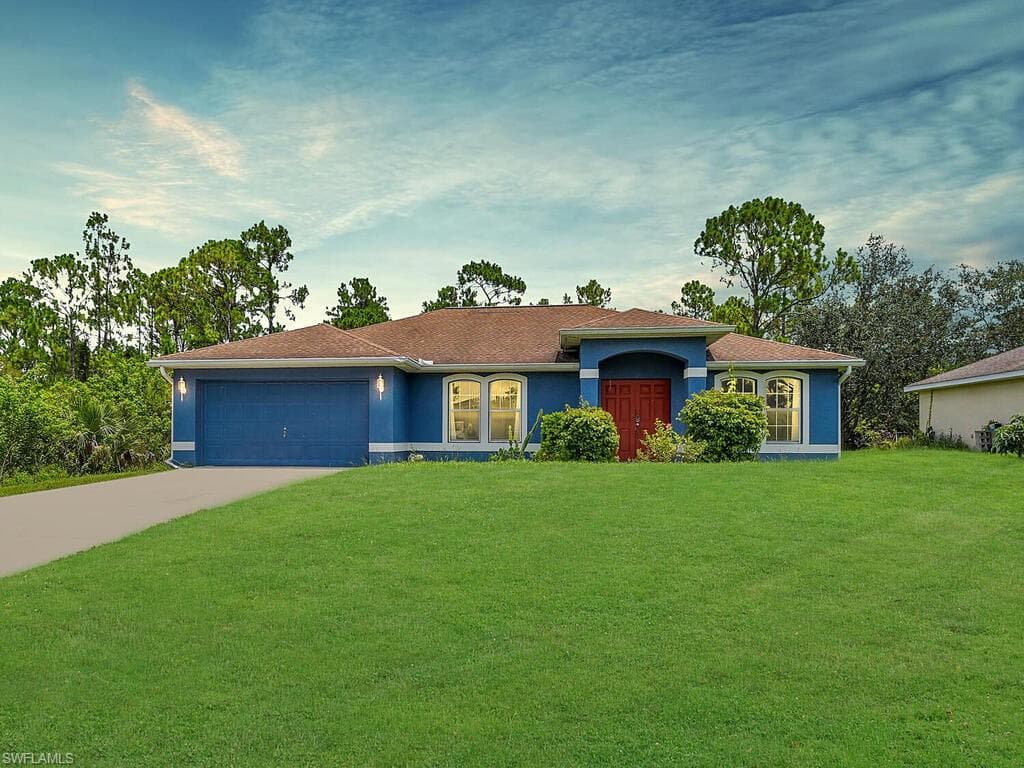 2916 48th ST W LEHIGH ACRES, FL 33971