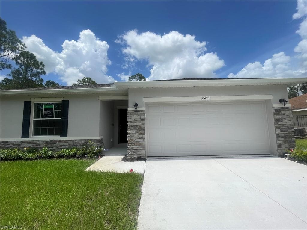 3508 53rd ST W LEHIGH ACRES, FL 33971