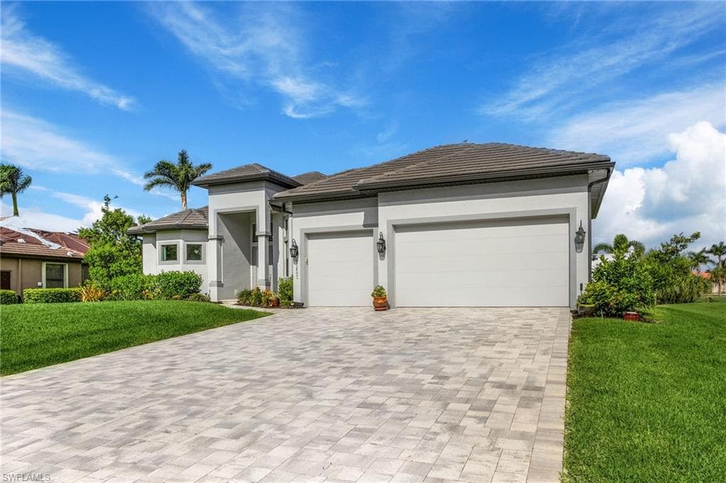 11402 Royal Tee CIR CAPE CORAL, FL 33991