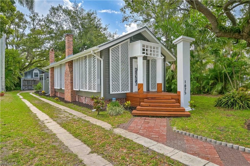 1625 Hough ST FORT MYERS, FL 33901