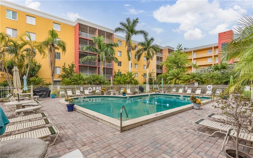 2366 E Mall DR 216 FORT MYERS, FL 33901