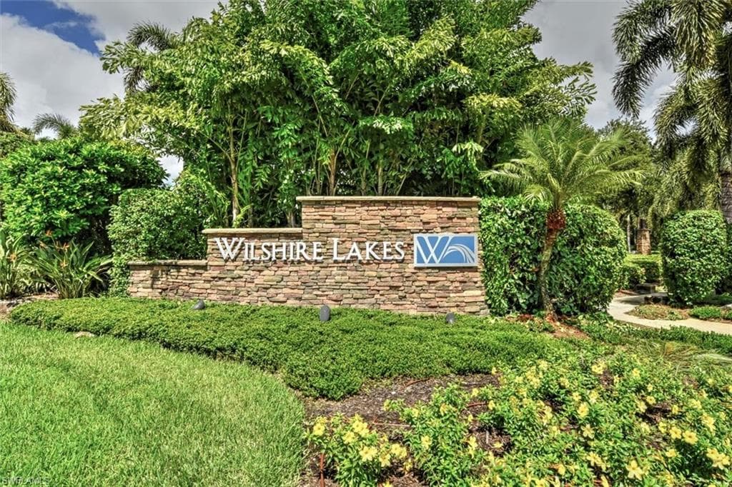 9812 Rocky Bank DR NAPLES, FL 34109