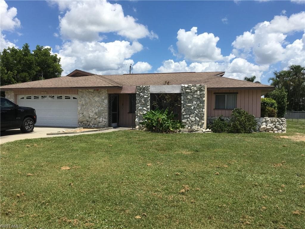 1823 SE 6th LN CAPE CORAL, FL 33990