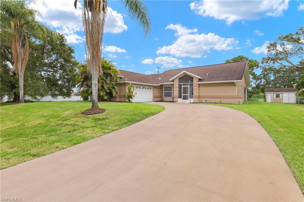 1411 Graham CIR LEHIGH ACRES, FL 33936