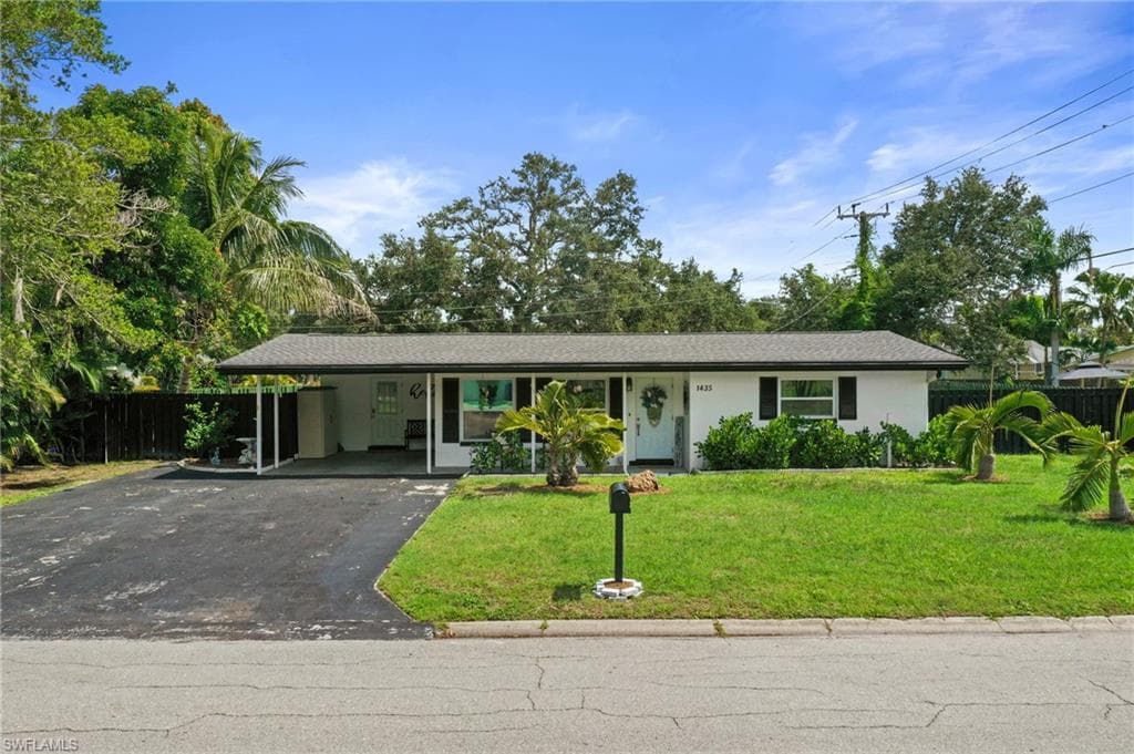 1435 Terra Palma DR FORT MYERS, FL 33901