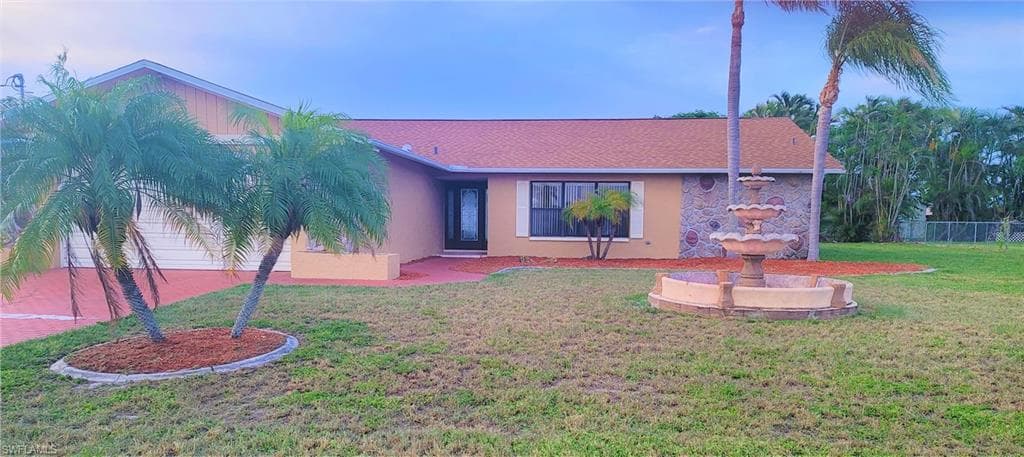 1115 SE 30th TER CAPE CORAL, FL 33904