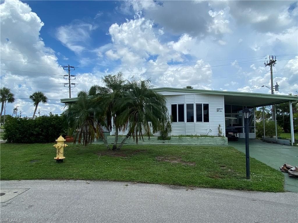 5683 Captain John Smith LOOP NORTH FORT MYERS, FL 33917