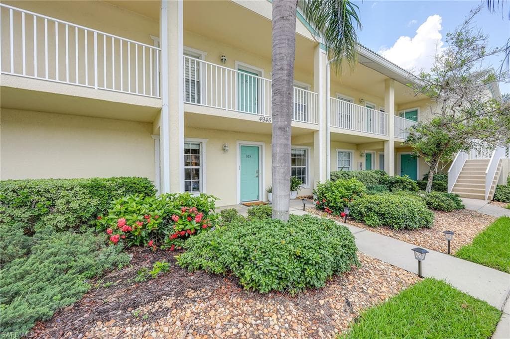 4945 Cougar CT S 4-103 NAPLES, FL 34109