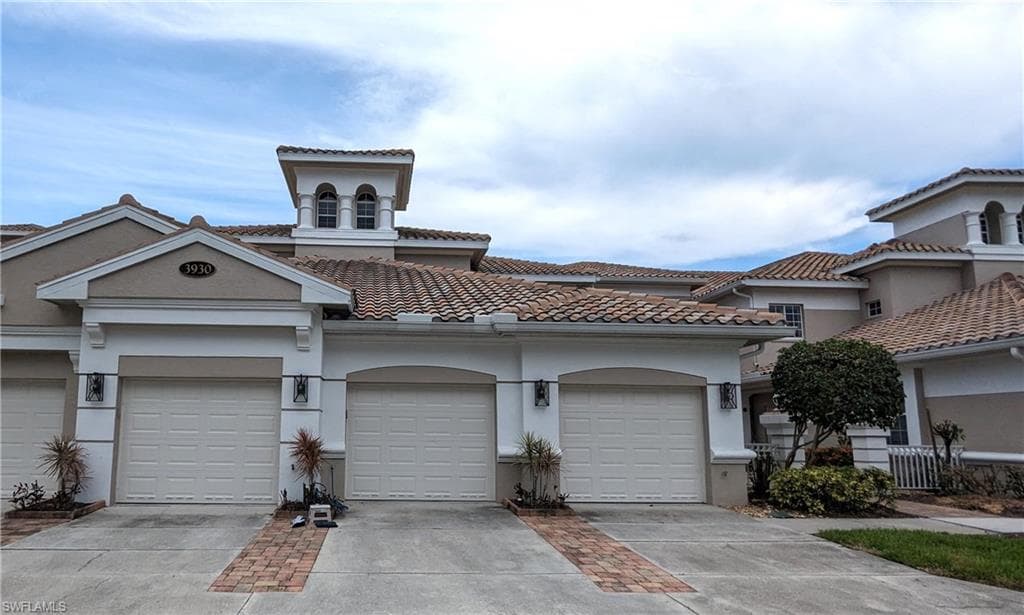 3930 Deer Crossing CT 3-103 NAPLES, FL 34114