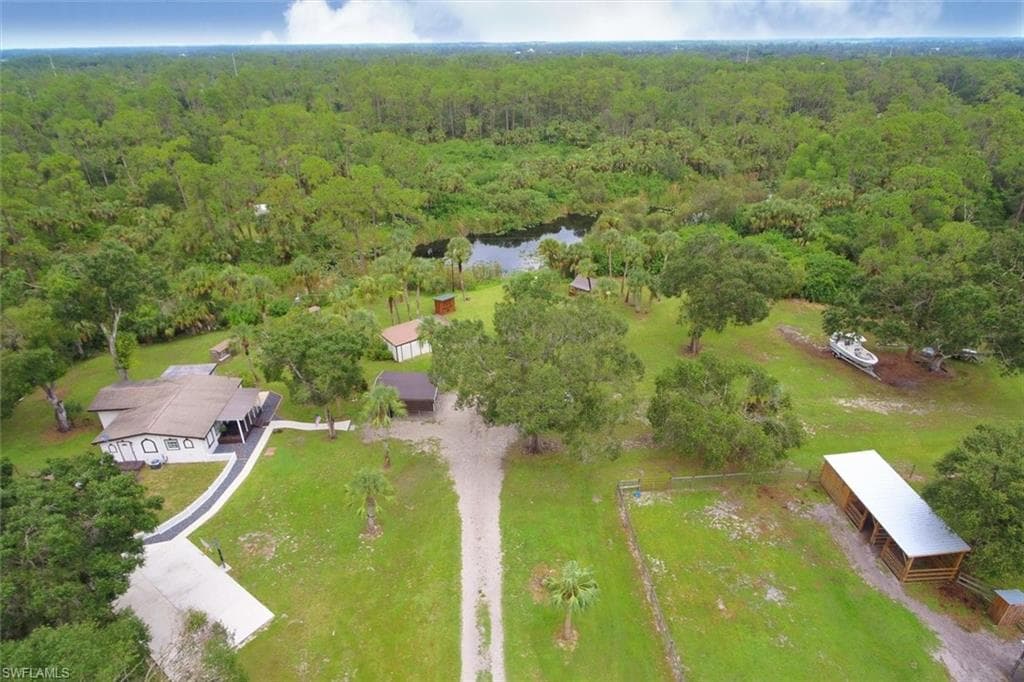 21011 Lonesome LN ALVA, FL 33920