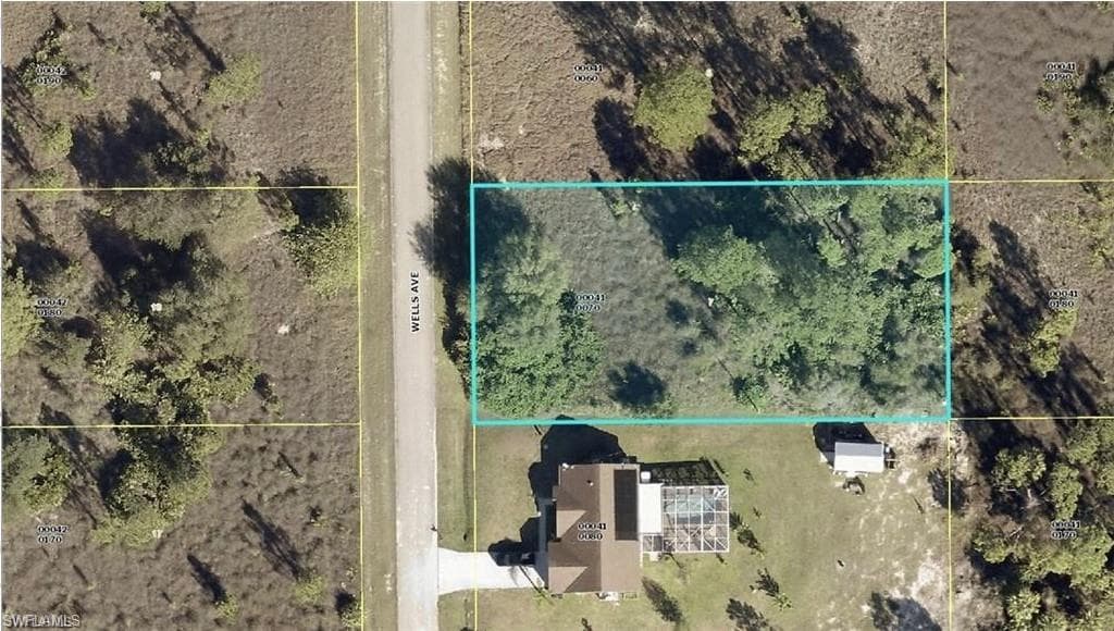 1910 Wells AVE LEHIGH ACRES, FL 33972