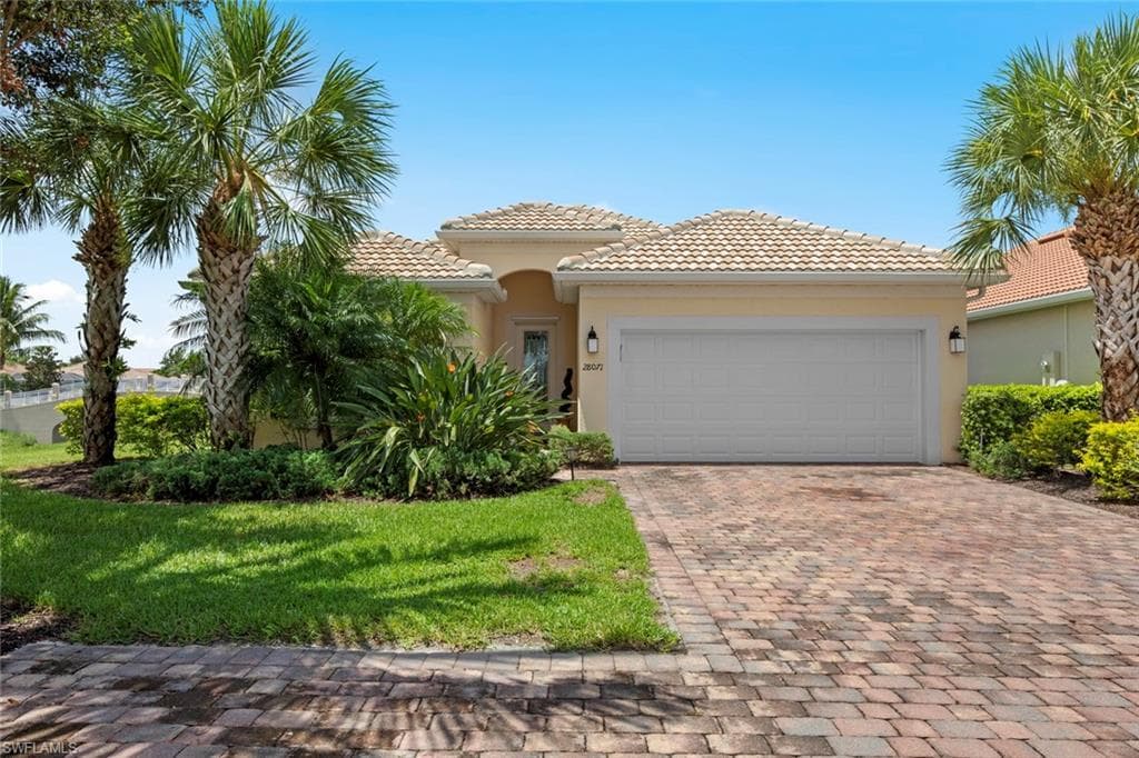 28071 Pisces LN BONITA SPRINGS, FL 34135
