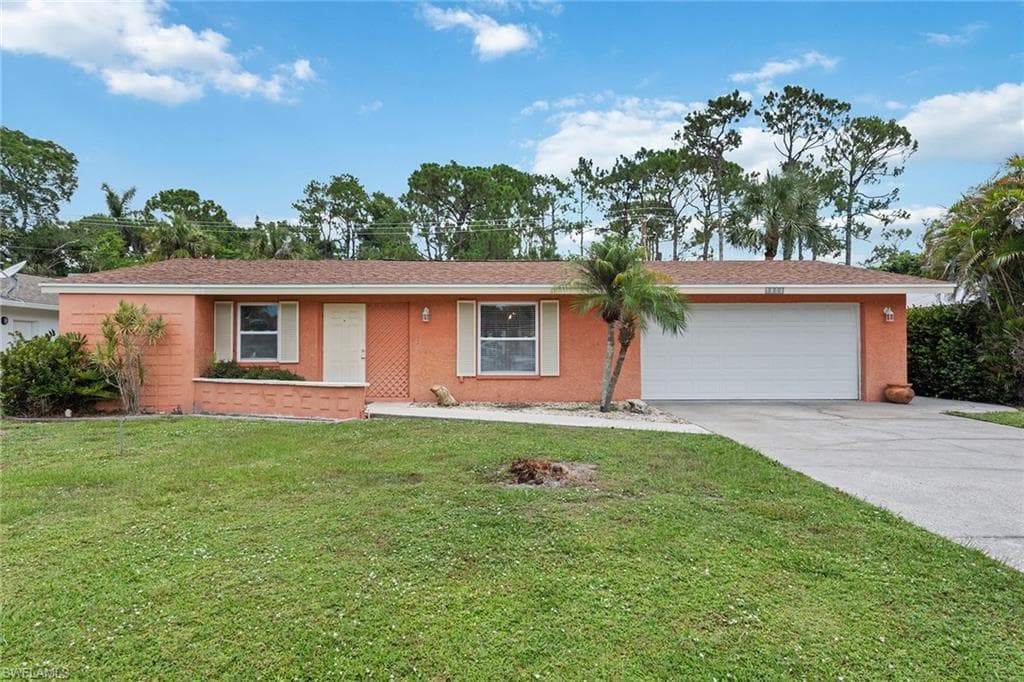 4385 Robin AVE NAPLES, FL 34104