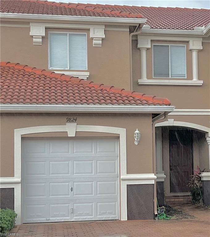 9824 Roundstone CIR FORT MYERS, FL 33967