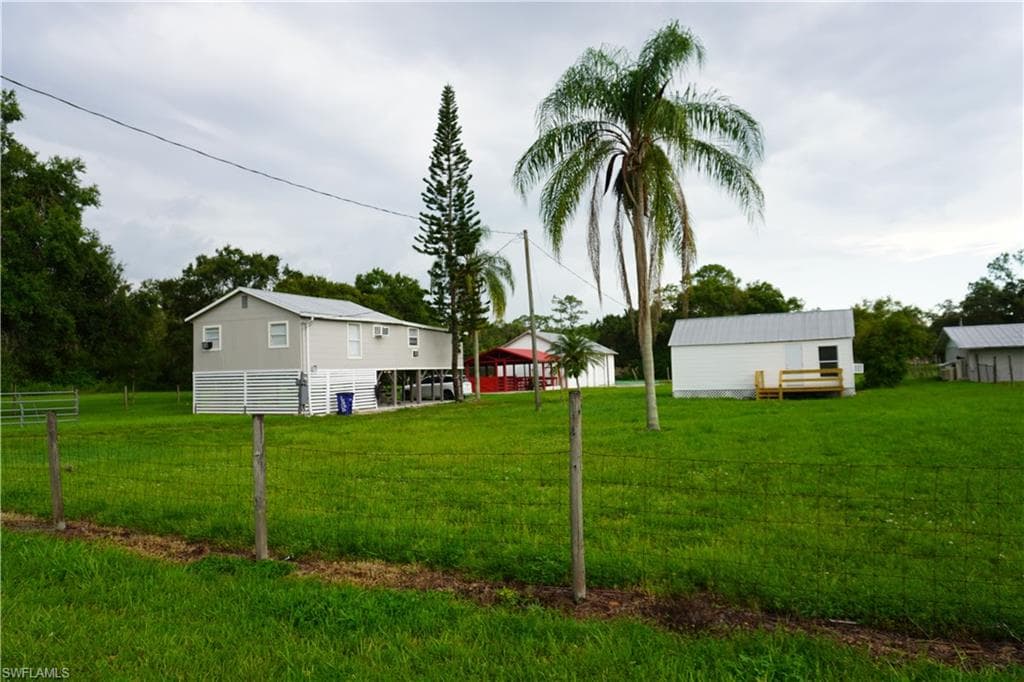2950 Packinghouse RD ALVA, FL 33920