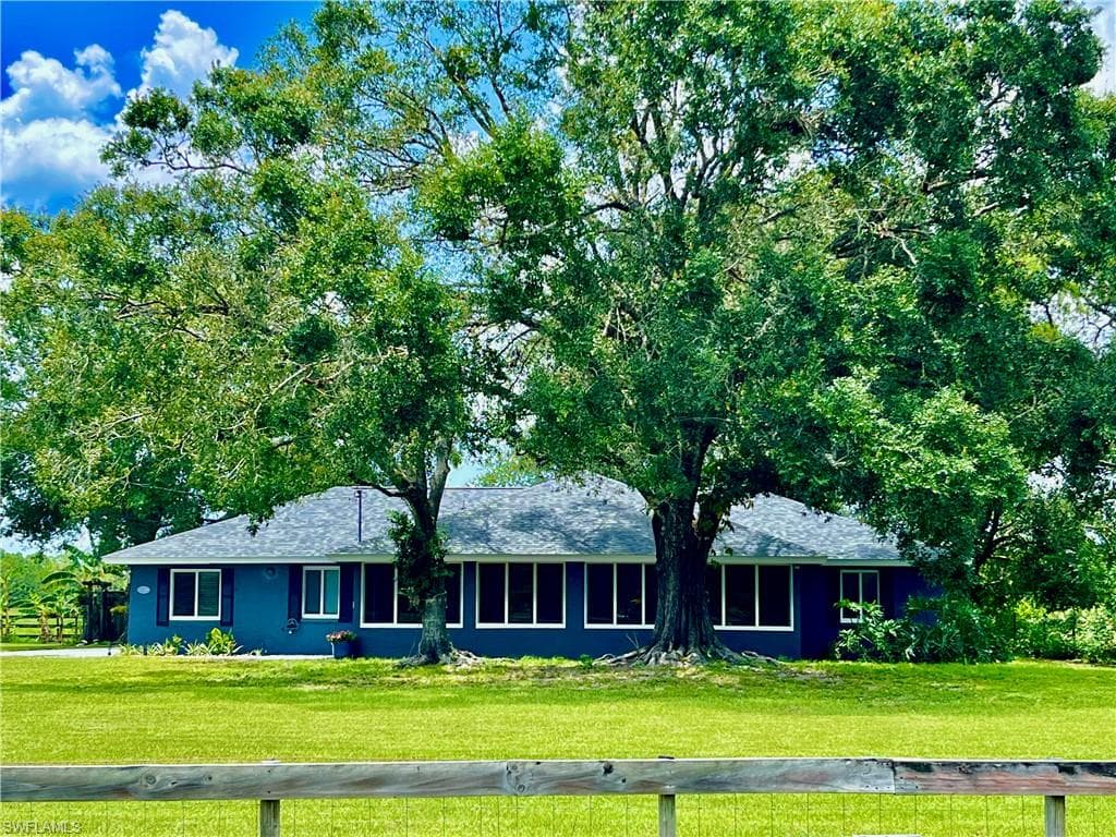 13100 Rod And Gun Club RD FORT MYERS, FL 33913