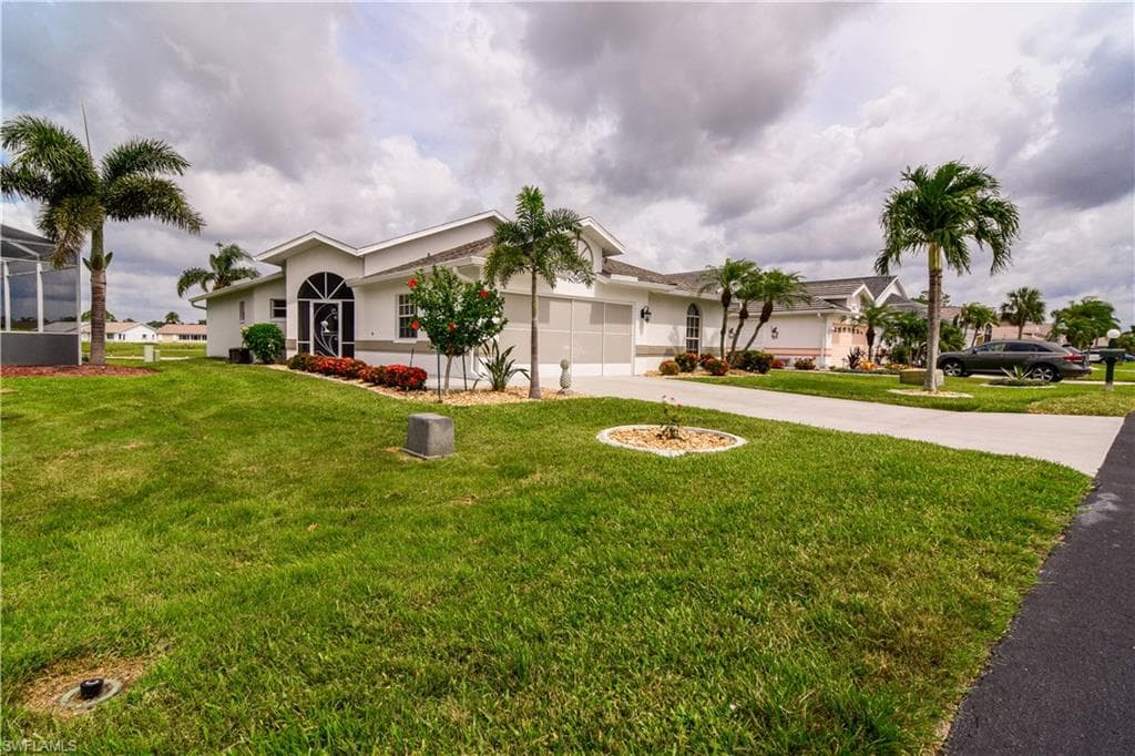 17511 Fan Palm CT NORTH FORT MYERS, FL 33917