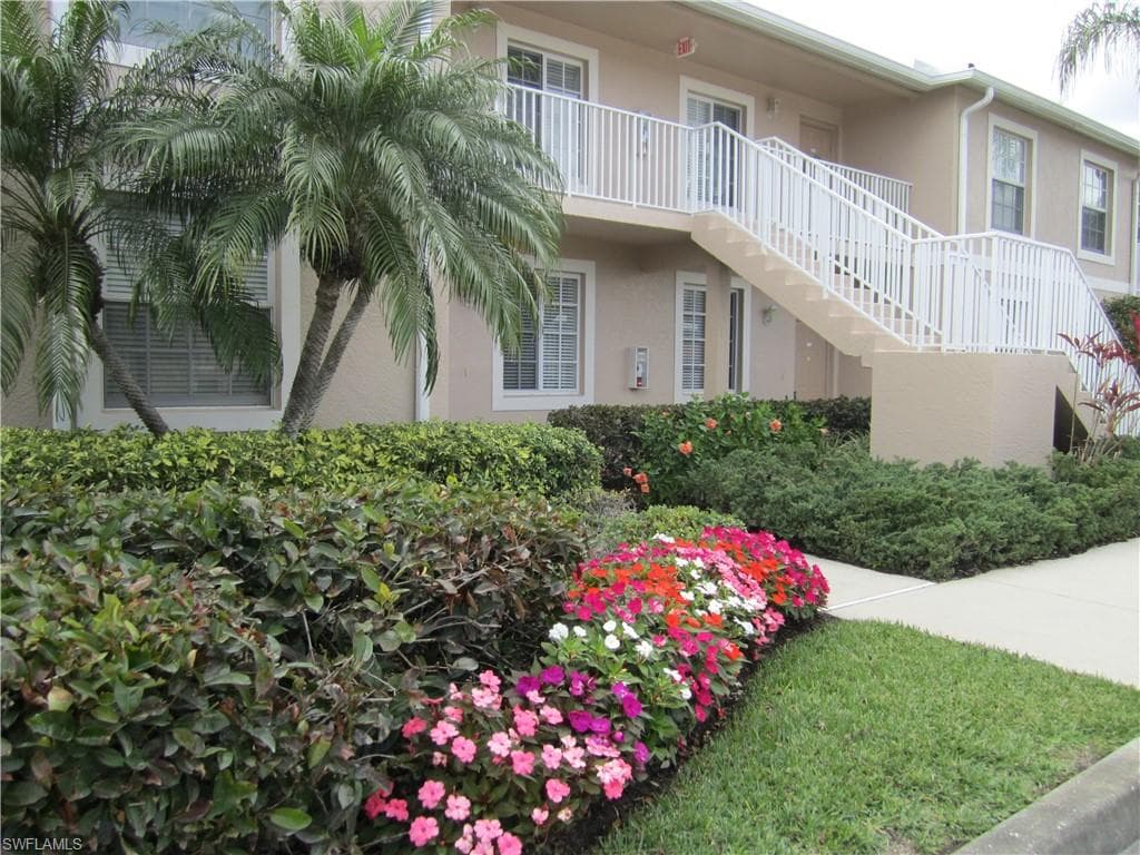 2855 CYPRESS TRACE CIR 102 NAPLES, FL 34119