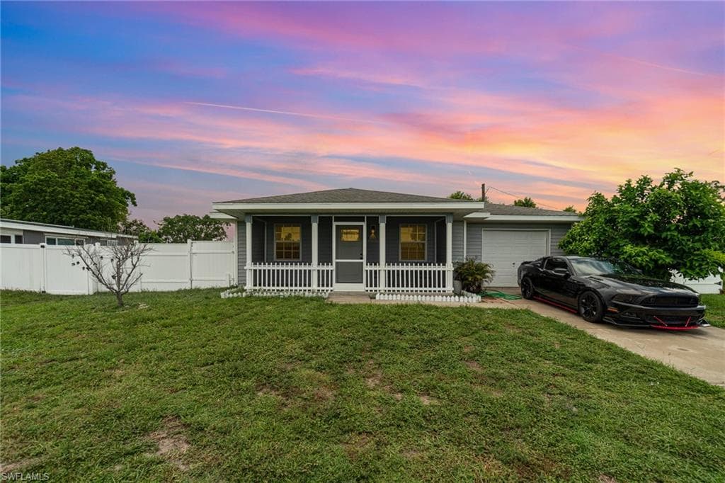 21570 Augusta AVE PORT CHARLOTTE, FL 33952