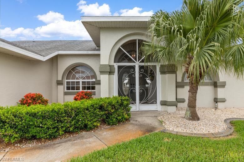 1813 SE 10th AVE CAPE CORAL, FL 33990