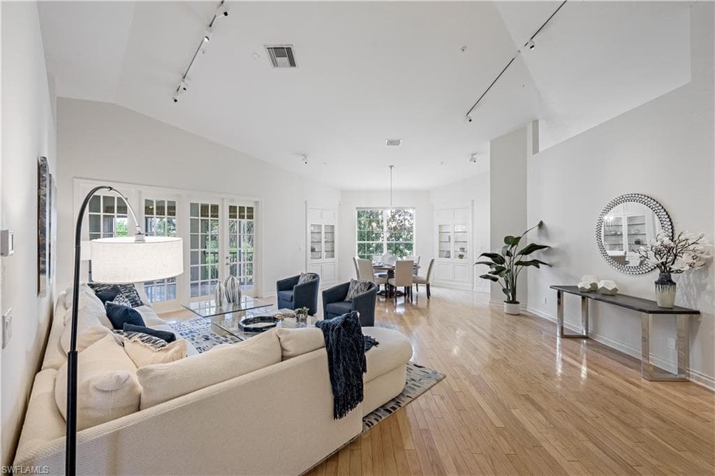 171 Colonade CIR 1208 NAPLES, FL 34103
