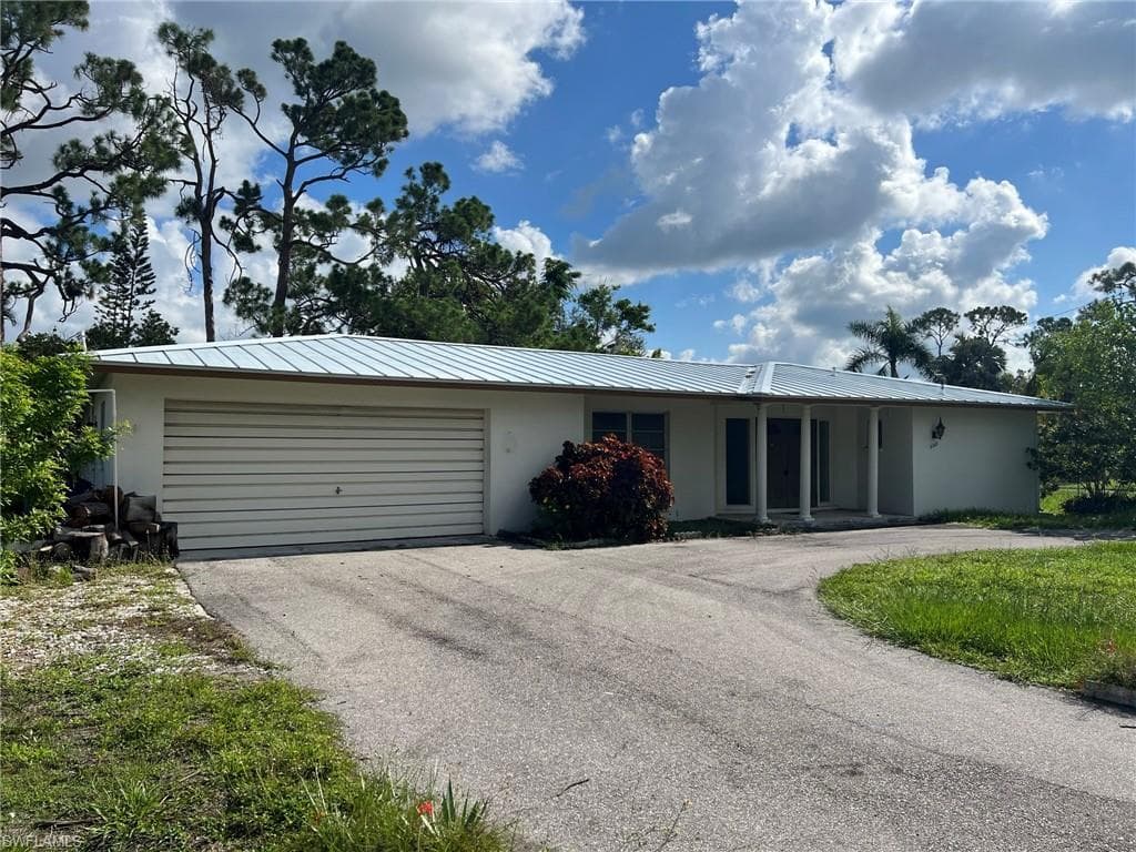 2367 Ivy AVE FORT MYERS, FL 33907