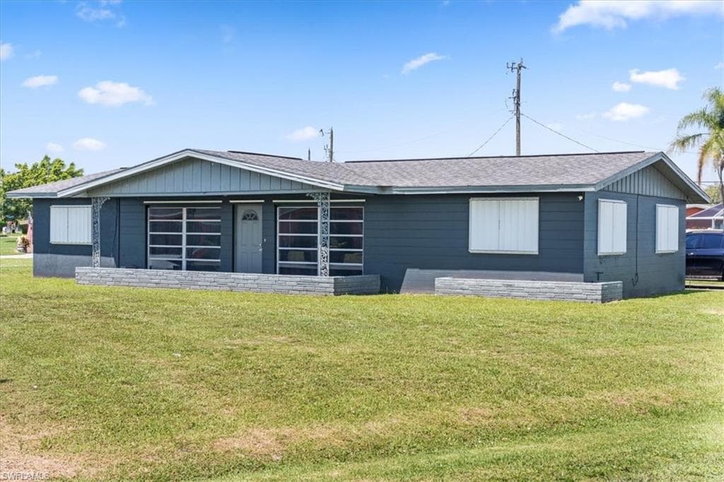 1108 E Jasmine RD LEHIGH ACRES, FL 33936