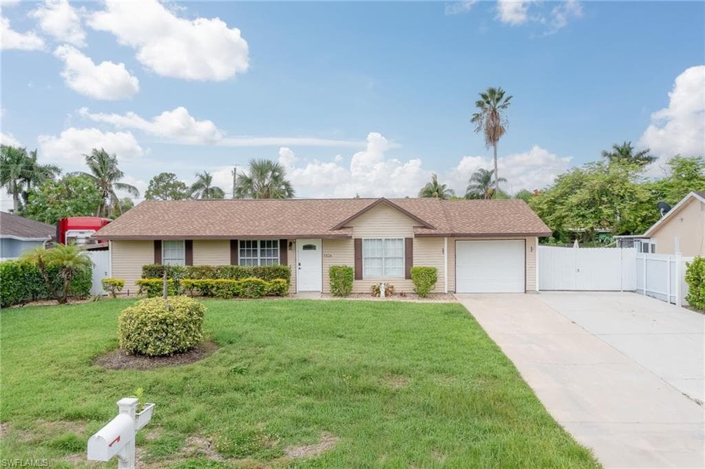 5324 17th AVE SW NAPLES, FL 34116