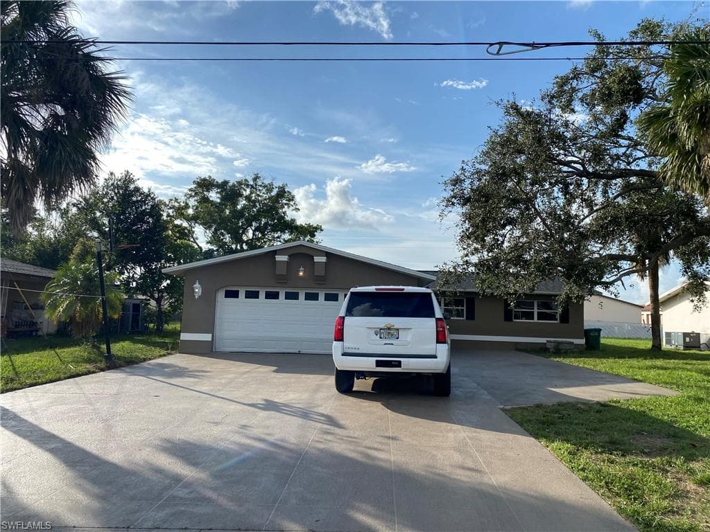 1335 NE Pine Island LN CAPE CORAL, FL 33909