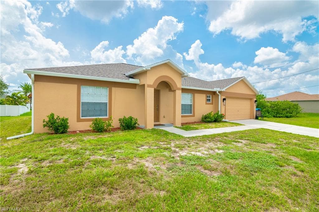 1225 26th PL CAPE CORAL, FL 33993