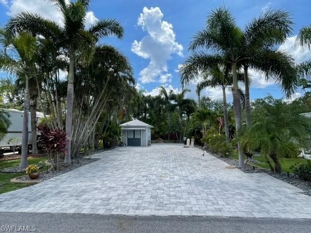 5790 Maplewood CT FORT MYERS, FL 33905