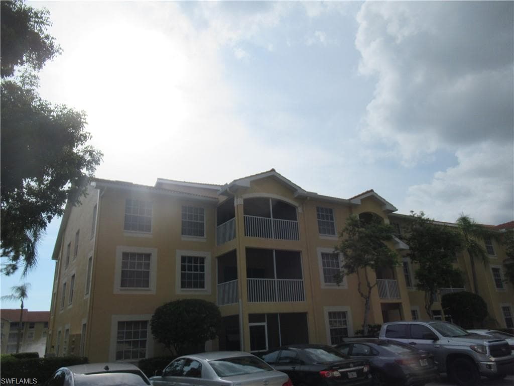 4680 Saint Croix LN 518 NAPLES, FL 34109