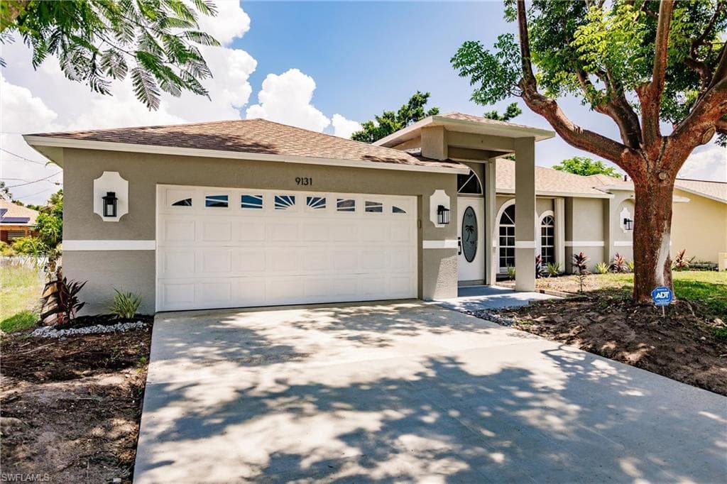 9131 Cypress DR N FORT MYERS, FL 33967