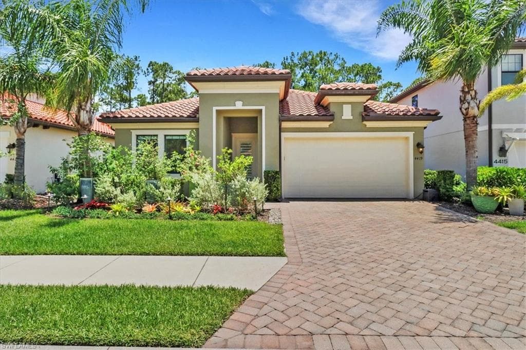 4419 Raffia Palm CIR NAPLES, FL 34119