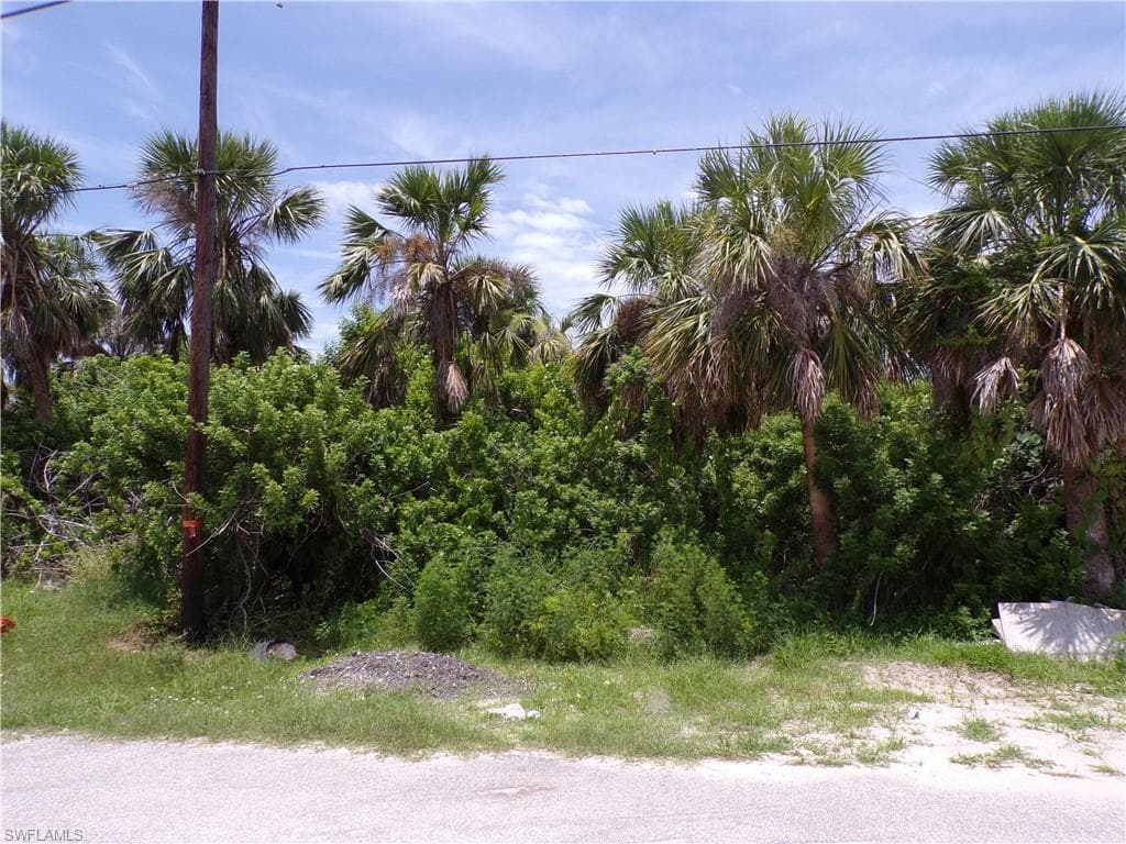 18833 McGrath CIR PORT CHARLOTTE, FL 33948
