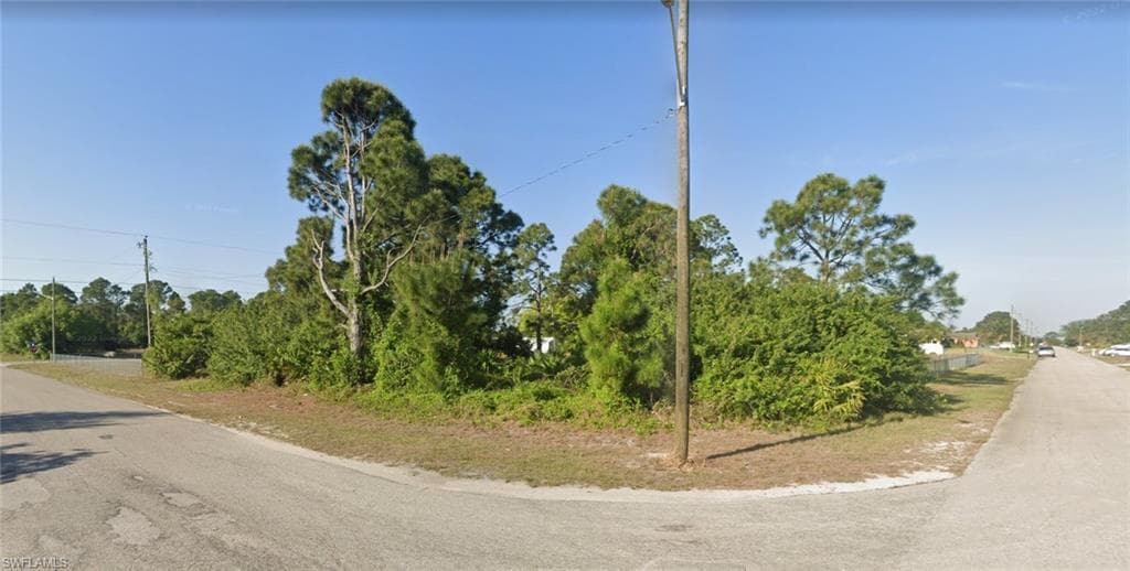 5213 6th ST W LEHIGH ACRES, FL 33971