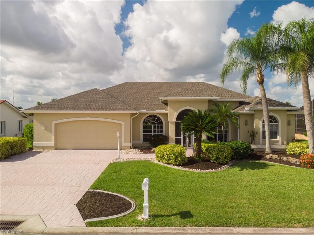880 S Town And River DR FORT MYERS, FL 33919