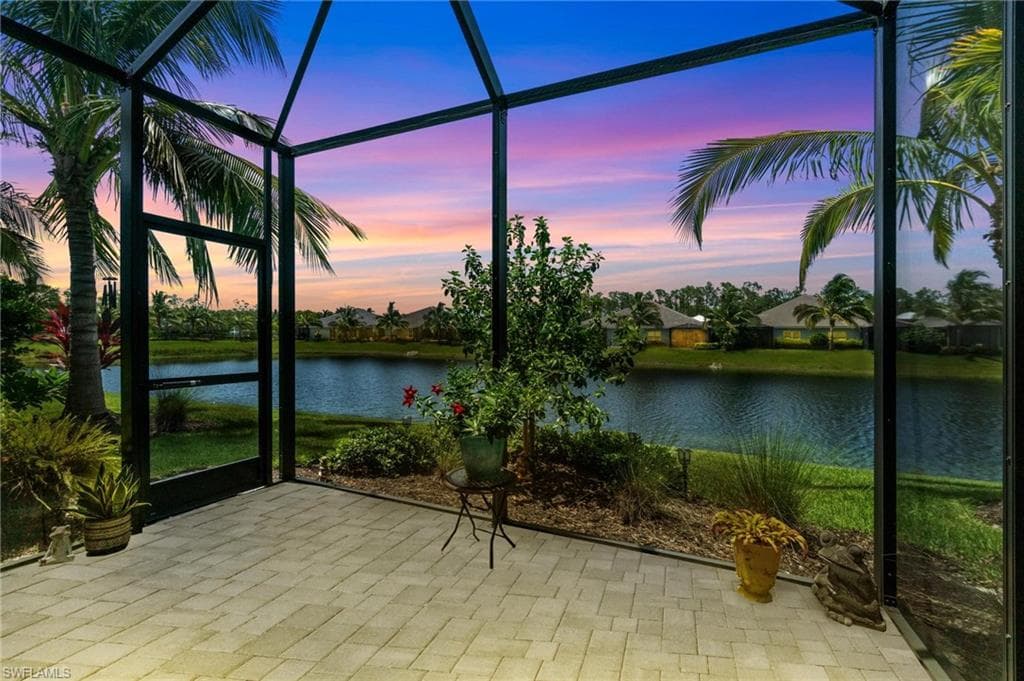 2298 Marquesa CIR NAPLES, FL 34112