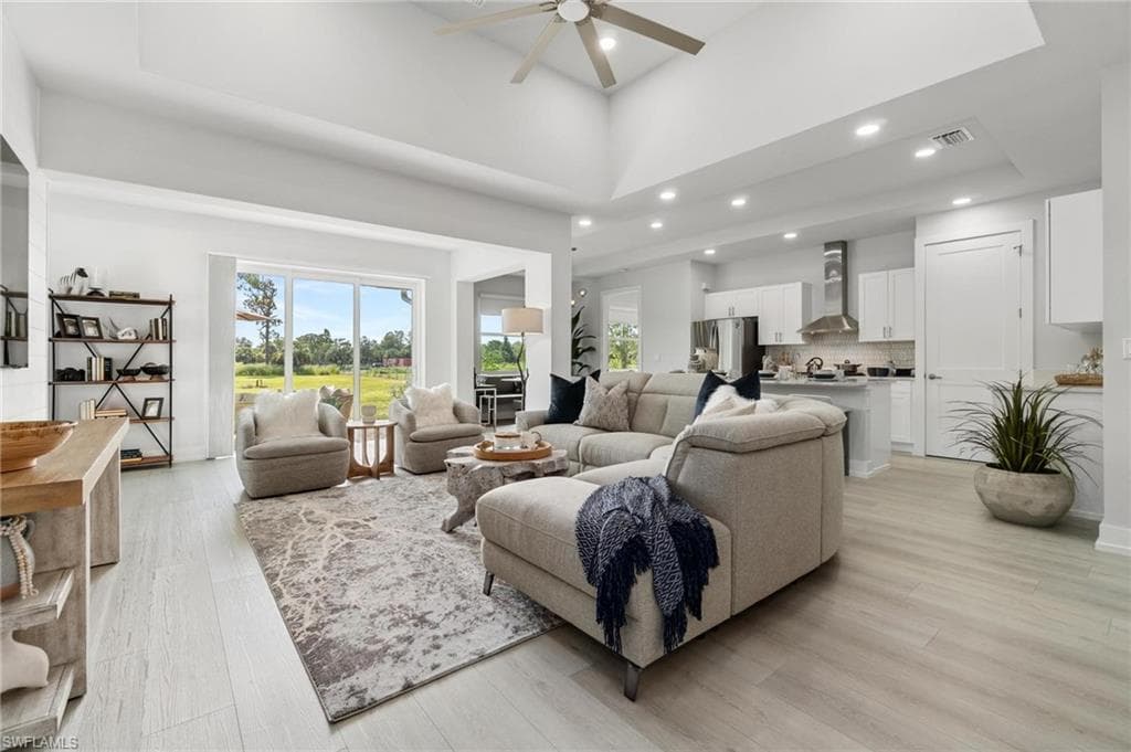 712 25th ST SW NAPLES, FL 34117