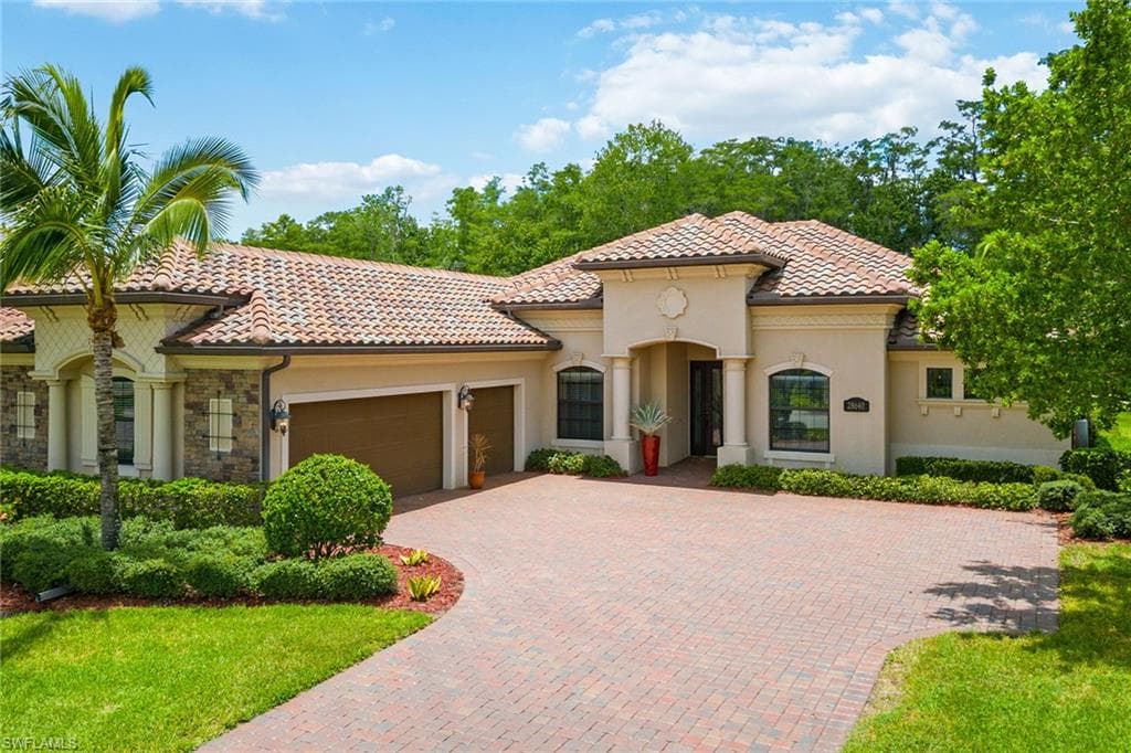 28640 Lisburn CT BONITA SPRINGS, FL 34135