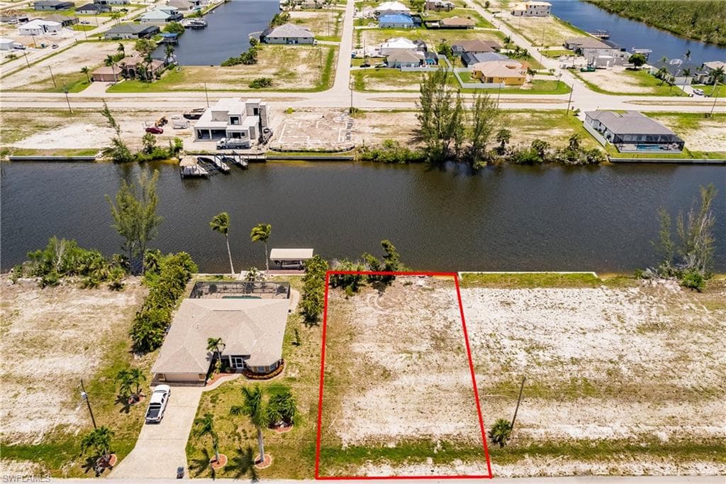 4116 NW 16th TER CAPE CORAL, FL 33993