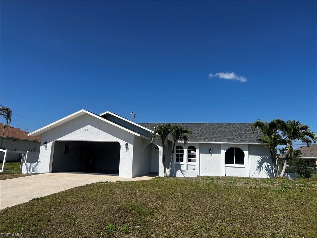 709 SW 23rd TER CAPE CORAL, FL 33991