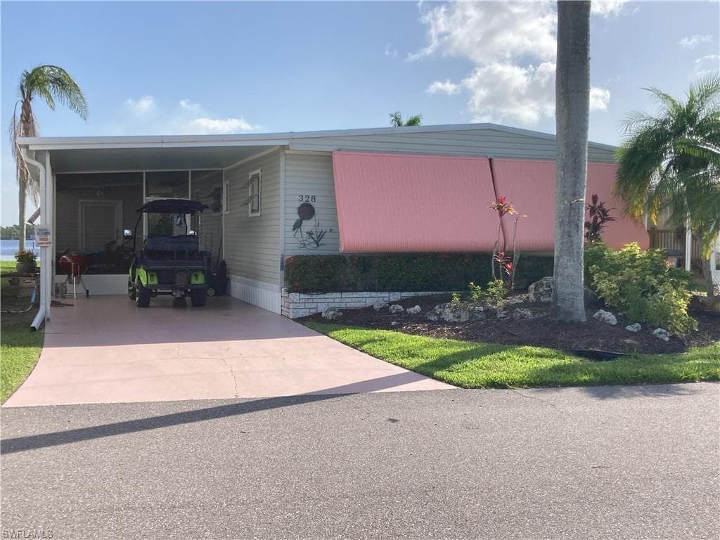 328 Shoreland DR FORT MYERS, FL 33905