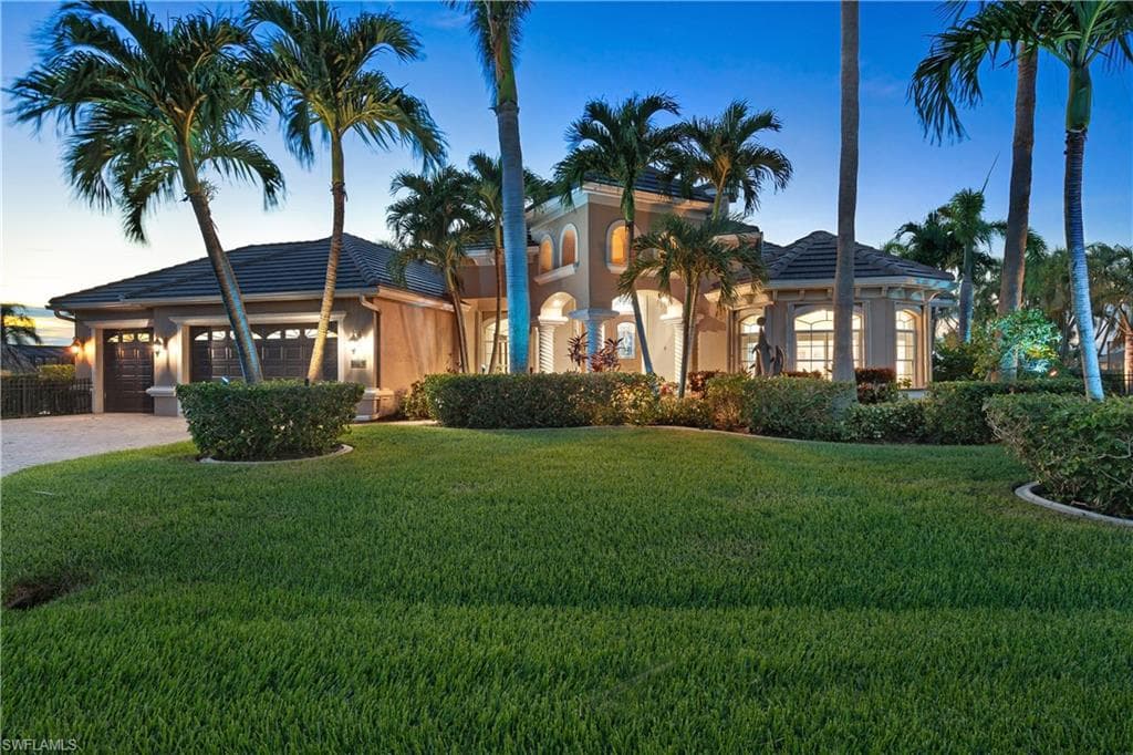 2703 24th CT CAPE CORAL, FL 33904