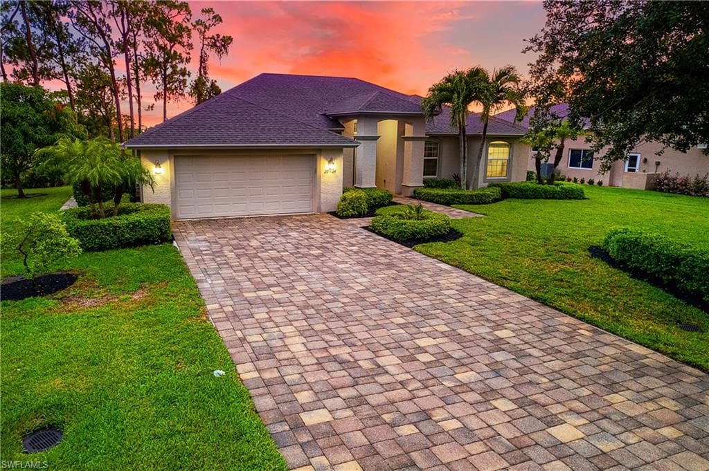 28424 Tasca DR BONITA SPRINGS, FL 34135